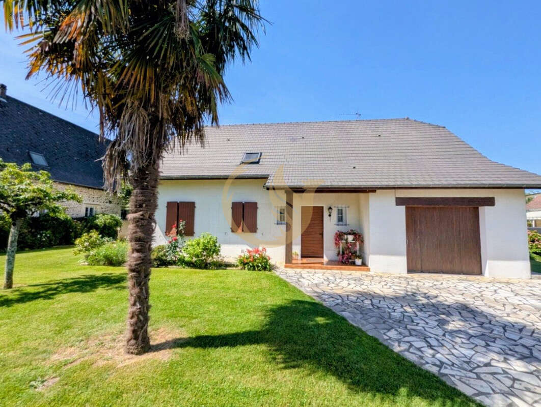 Maison à LONS