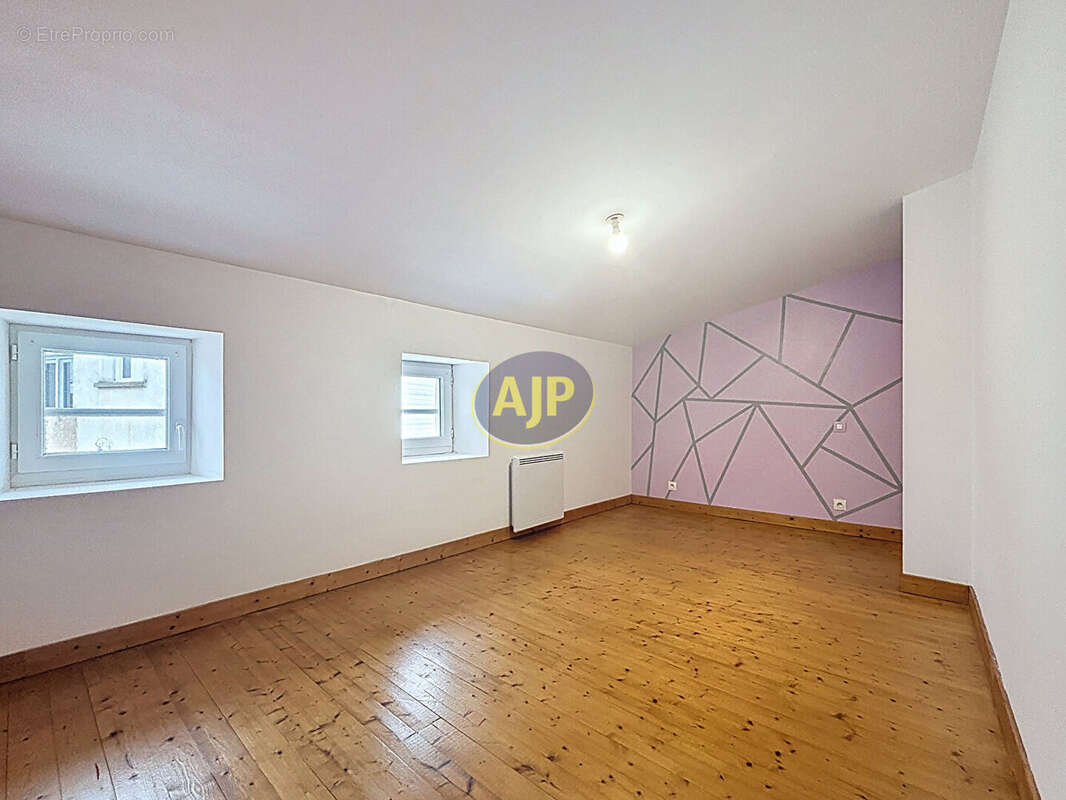 Maison à SAINT-HIPPOLYTE