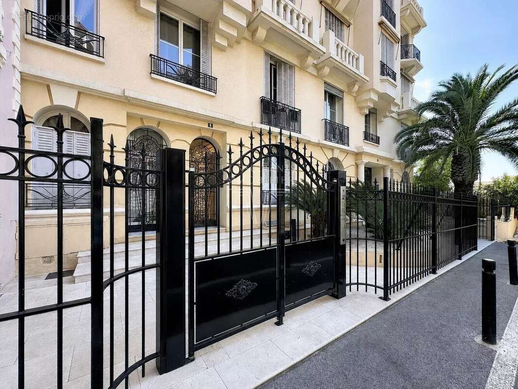 Cannes – bien d'exception au cœur d'un immeuble classé - photo 8