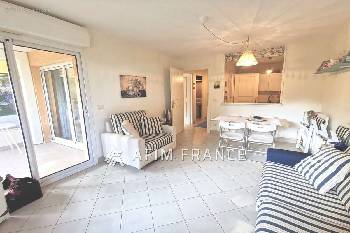 Appartement à BEAUSOLEIL