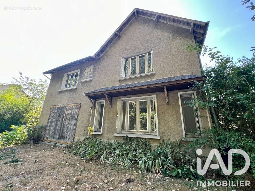 Maison 172 m² à Bourges  - photo 2