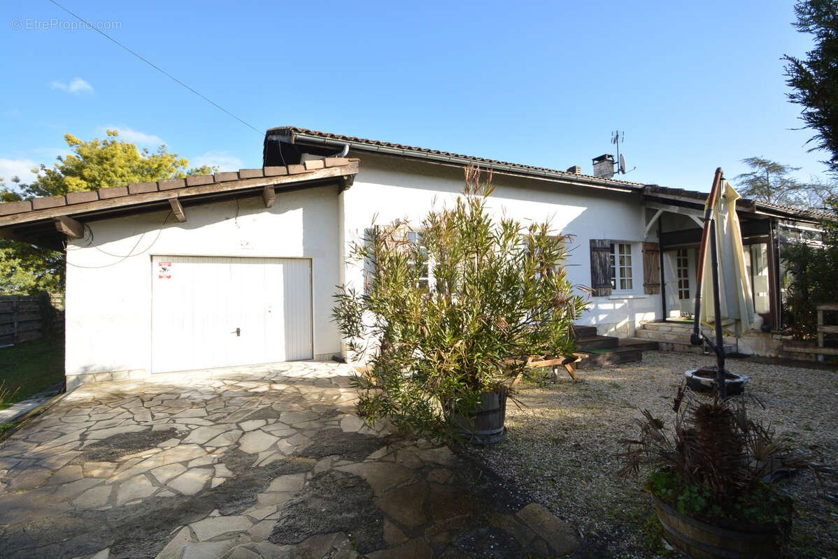 Maison à LE PORGE