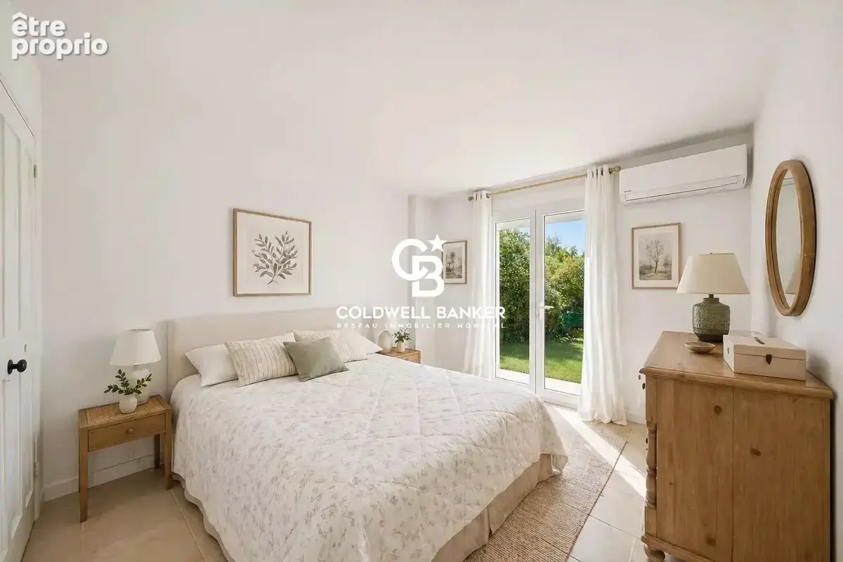 Villa vue mer, à pied du village - 83320 Carqueiranne - photo 32