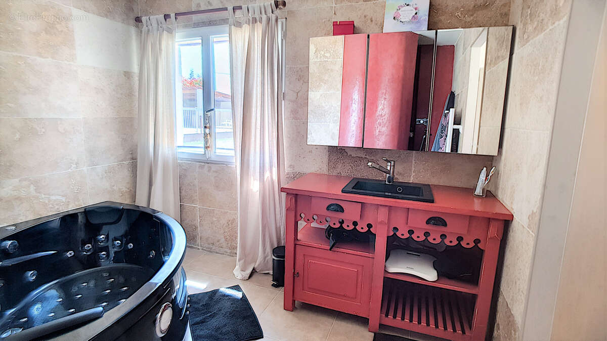 Maison à VILLEFRANCHE-D&#039;ALBIGEOIS