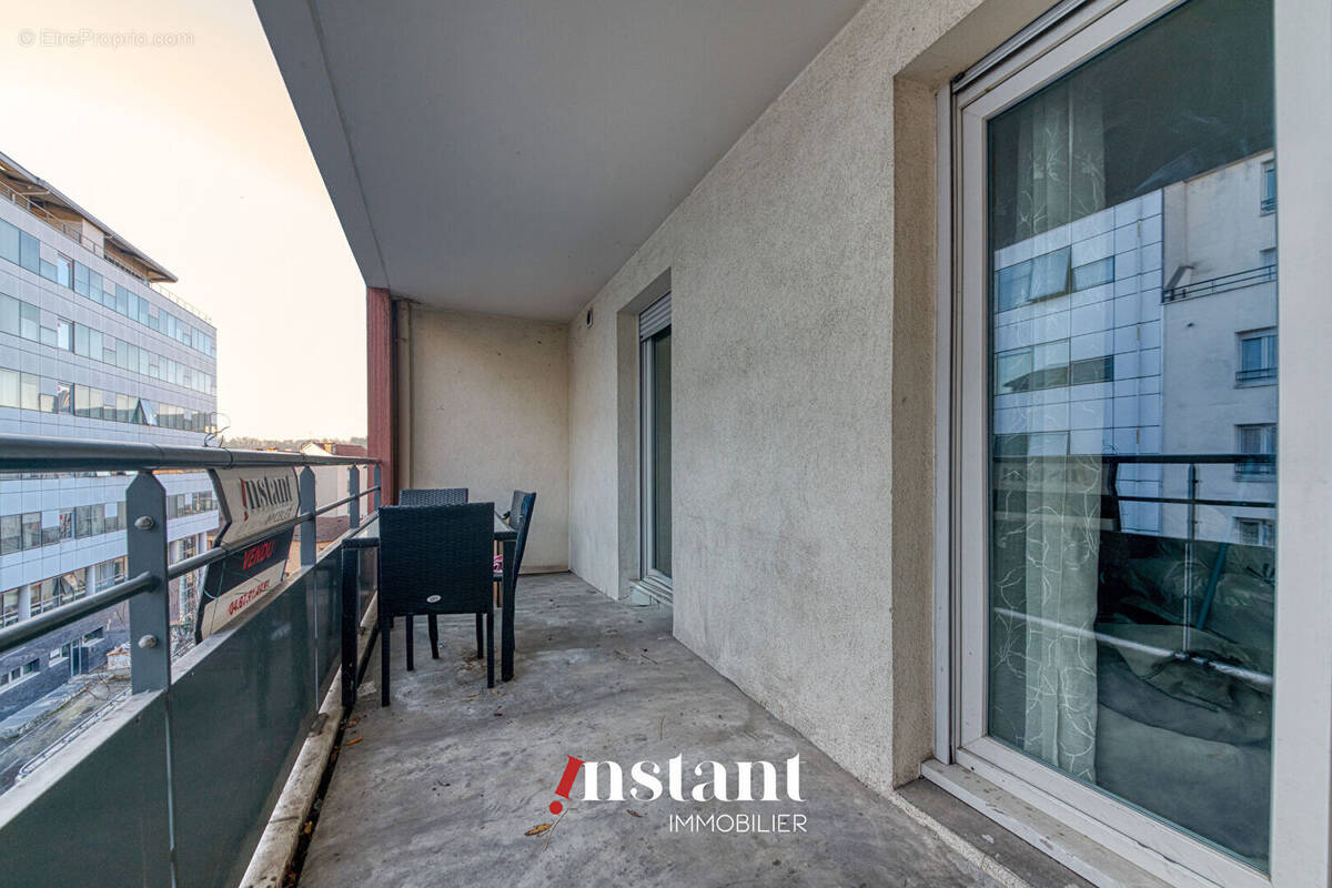 Appartement à LYON-9E