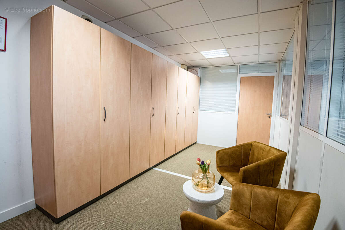 Commerce à COURCOURONNES