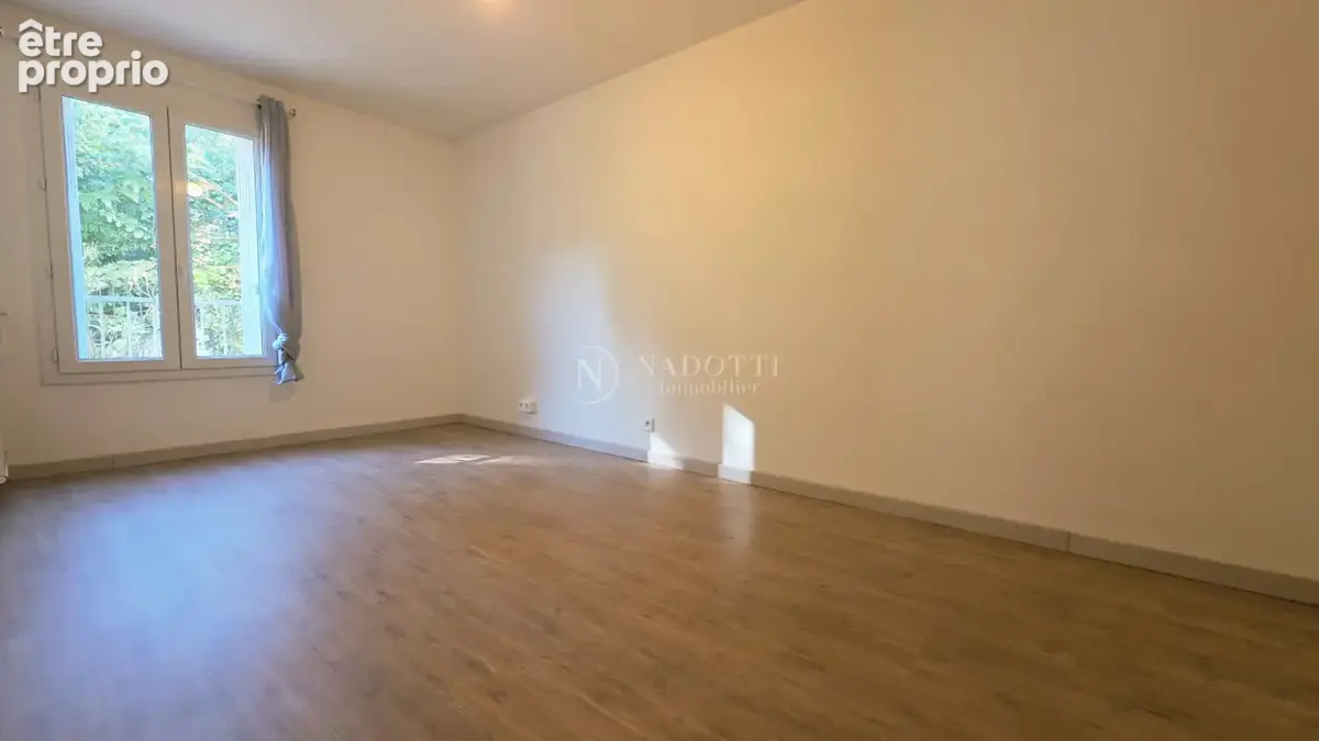 A vendre, Appartement T4 avec terrasse privative. - photo 10