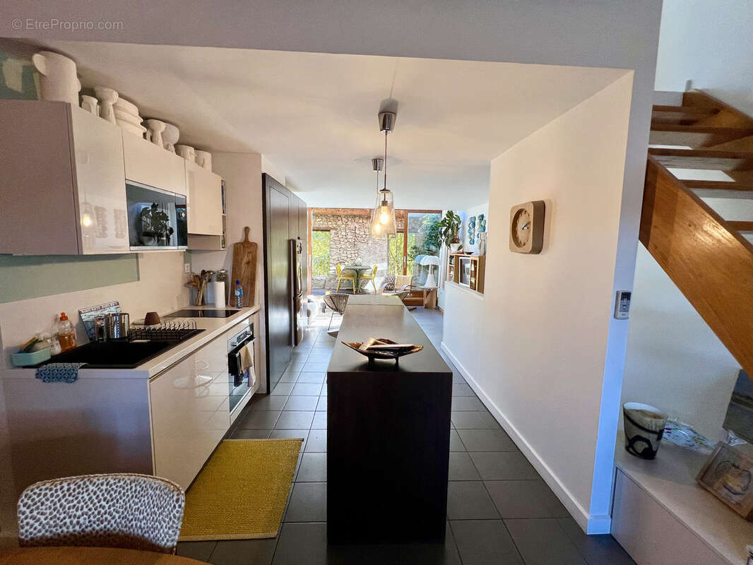 Appartement à VAISON-LA-ROMAINE