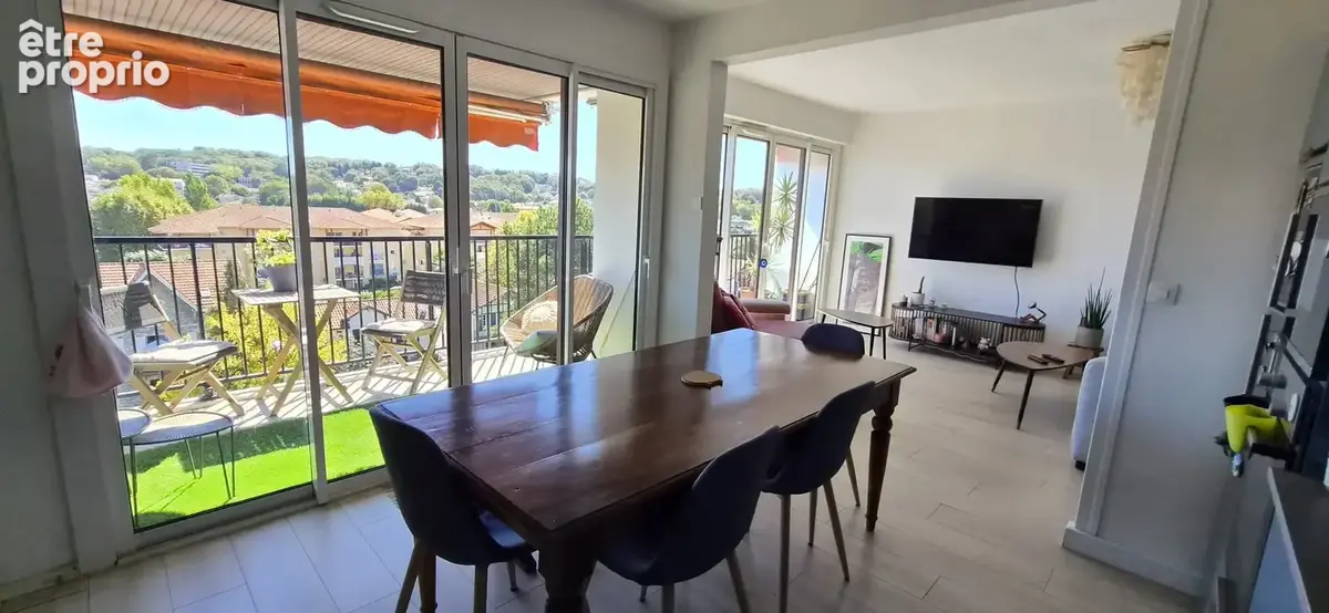 Anglet centre   t4 rénové avec vue imprenable sur les pyrénées - photo 3
