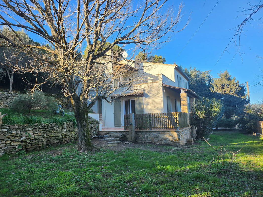 Maison à MONTAREN-ET-SAINT-MEDIERS