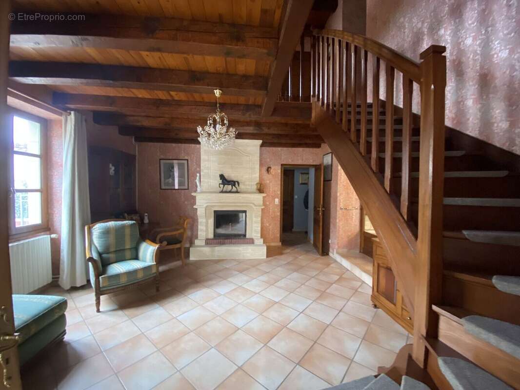 petit salon 1ère maison - Maison à CAHORS