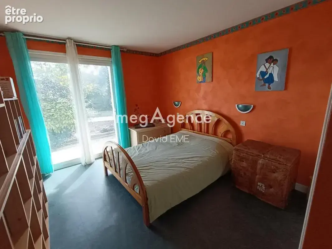 9 Pièces, 166 m2, 6 chambres, Piscine, ST CHRISTOPHE DU LIGNERON - photo 11