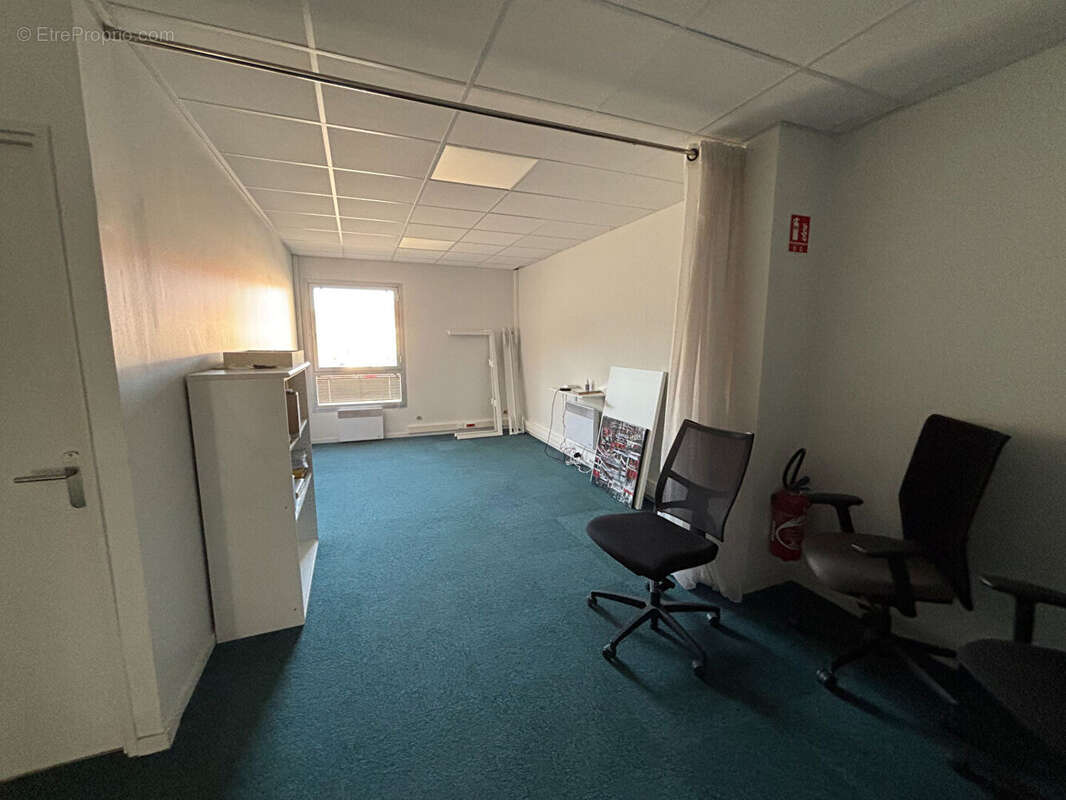 Bureaux 177m² à bourg-en-bresse - photo 3