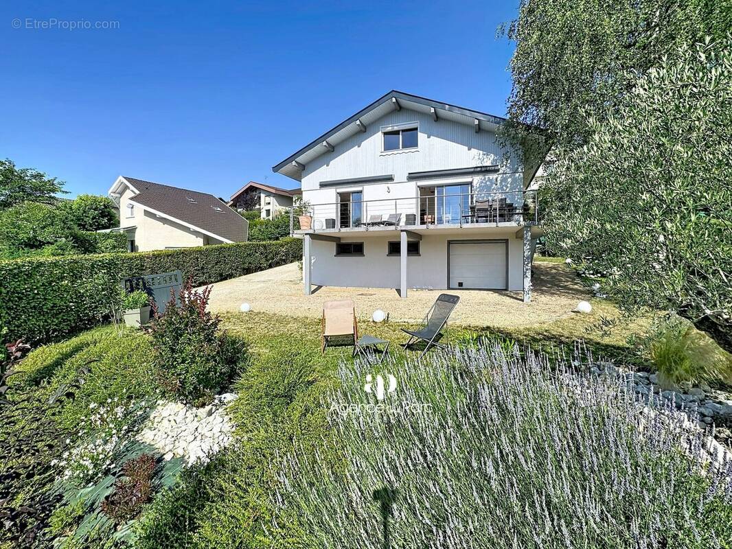 Maison à POISY