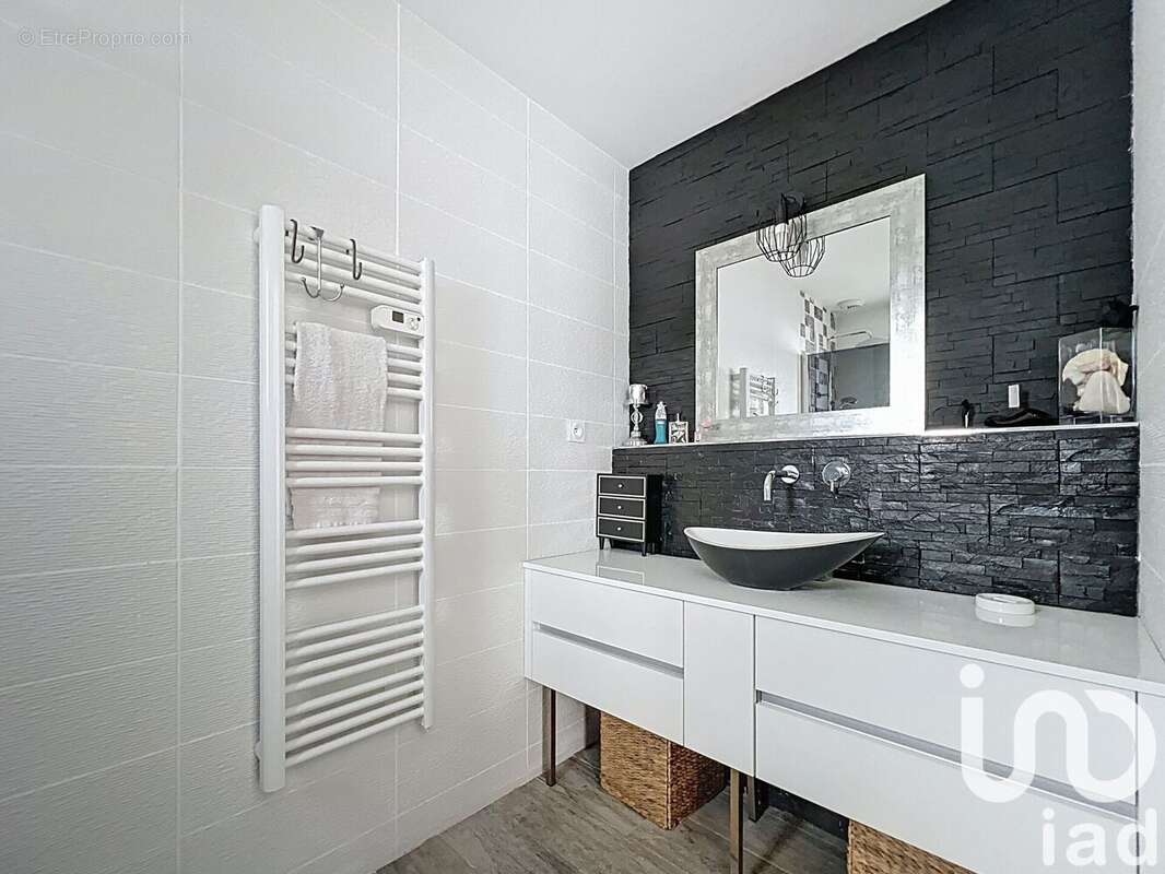 Photo 6 - Maison à SAINT-SAUVEUR-D'AUNIS