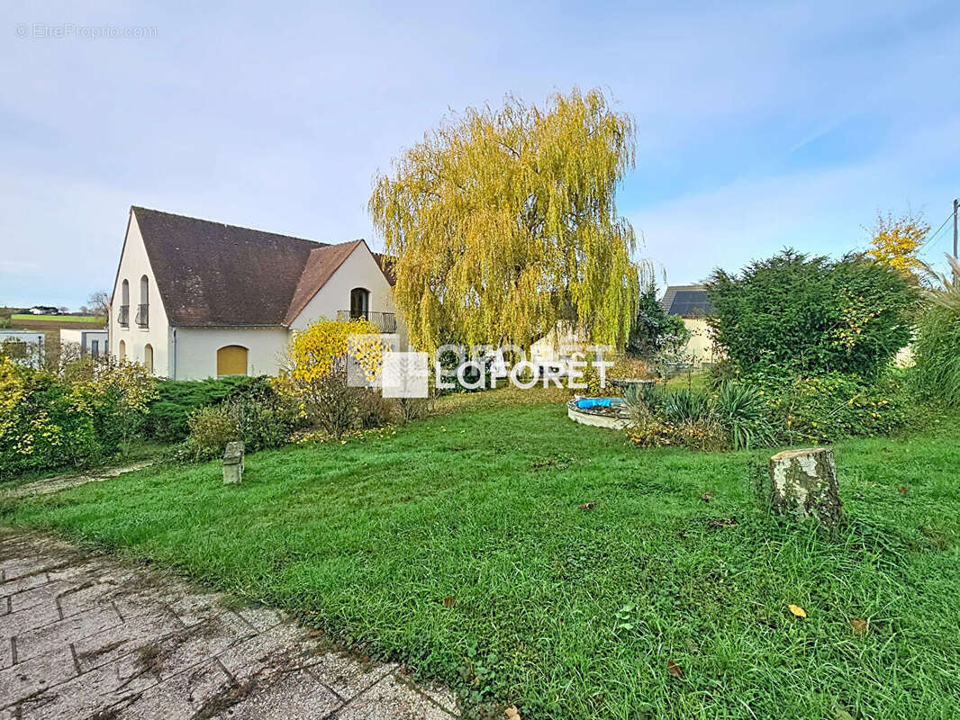 Maison à EVRY-GREGY-SUR-YERRE