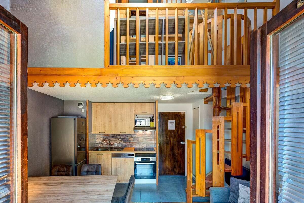 CHAMONIX – Un appartement en triplex dans le centre-ville - photo 3