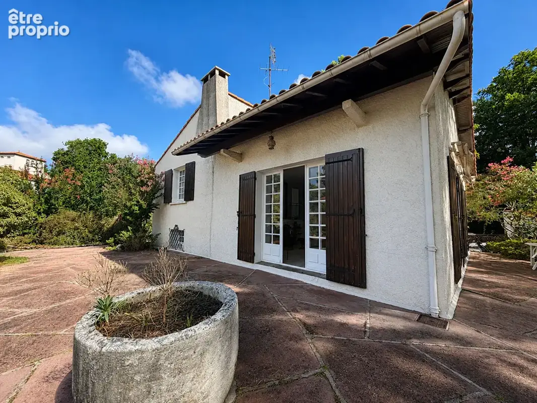 NAUZAN PLAGE - Maison familiale de 6 pièces avec garage - photo 2