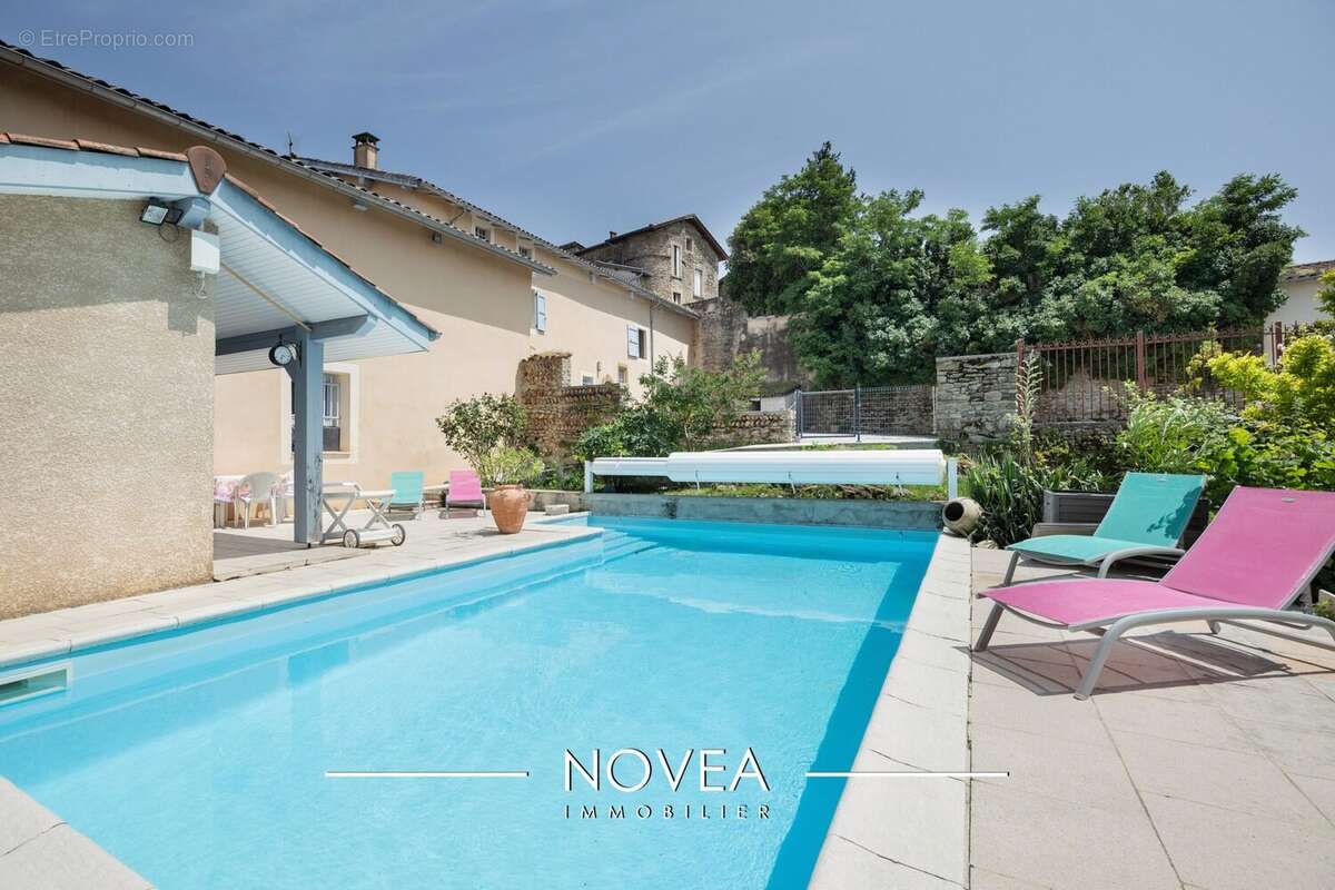 Maison à REVEL-TOURDAN