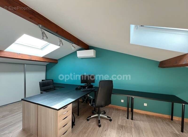 Maison à MONTAIGUT-SUR-SAVE