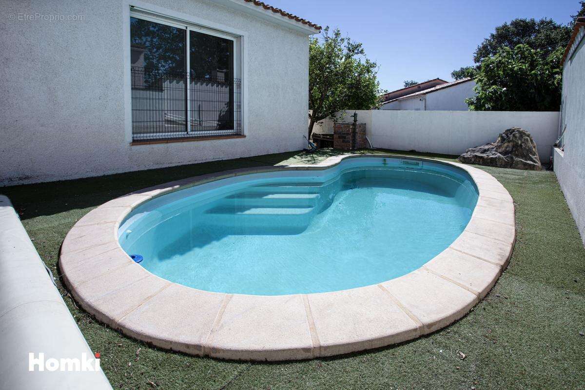 Maison/Villa T6 de 160 m2 à Ponteilla 66300 - photo 12