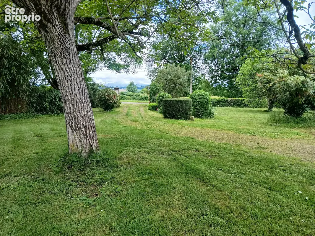 Propriété en bordure de ville dans un parc. - photo 6