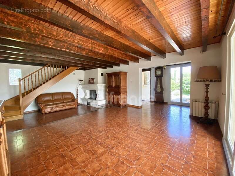 Dpt Gard (30), à vendre Proche Uzès 10mn, maison P4, grand terrain paysagé, piscinable de 1620m2 - photo 2