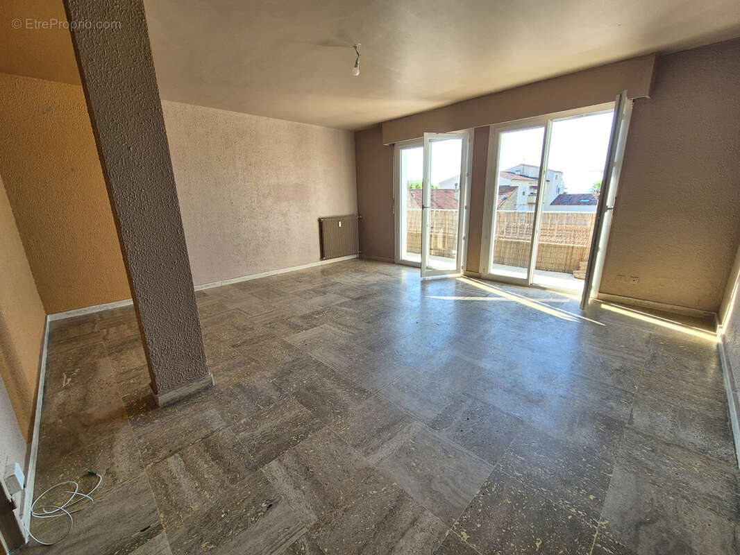 Appartement à HYERES