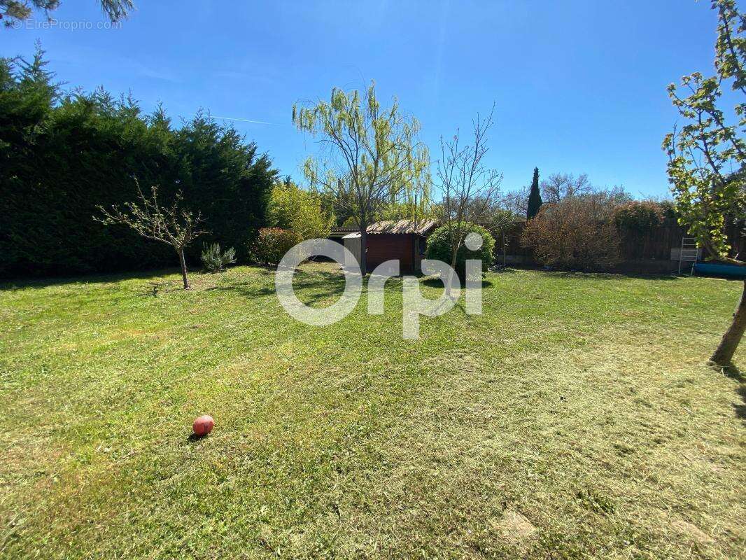 Maison à TOURRETTES