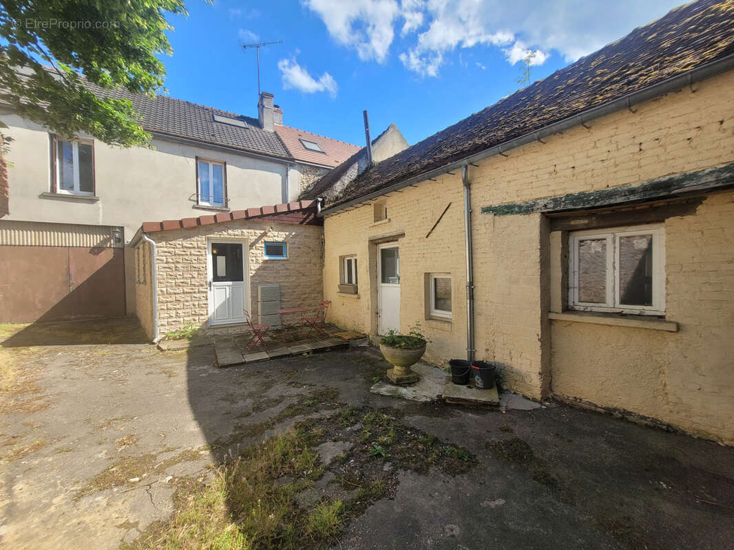Maison à ABLIS