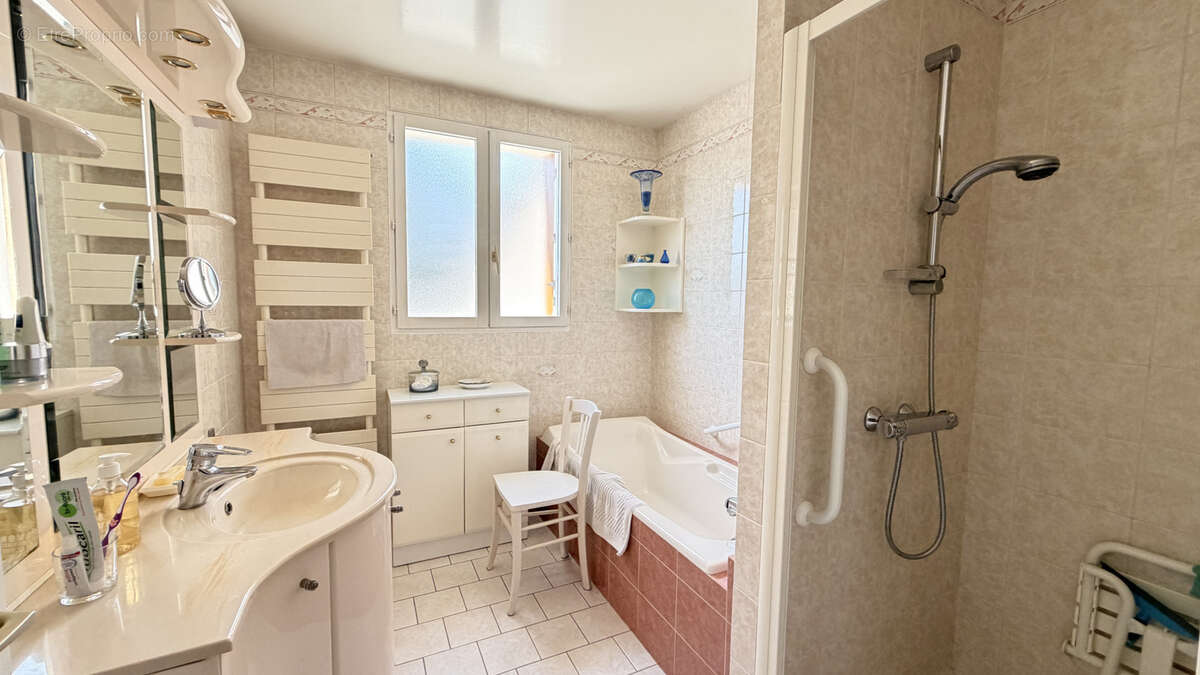 Maison à MAINVILLIERS