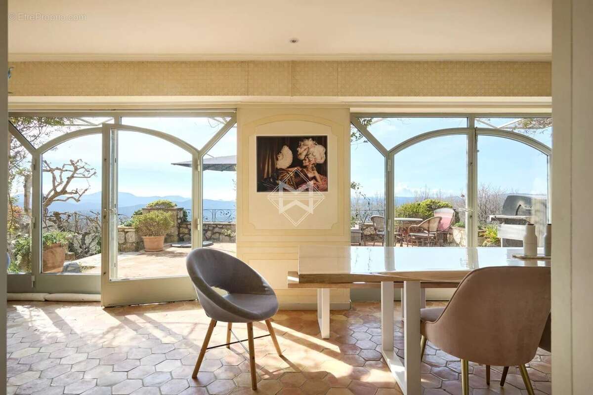 Maison à MONTAUROUX