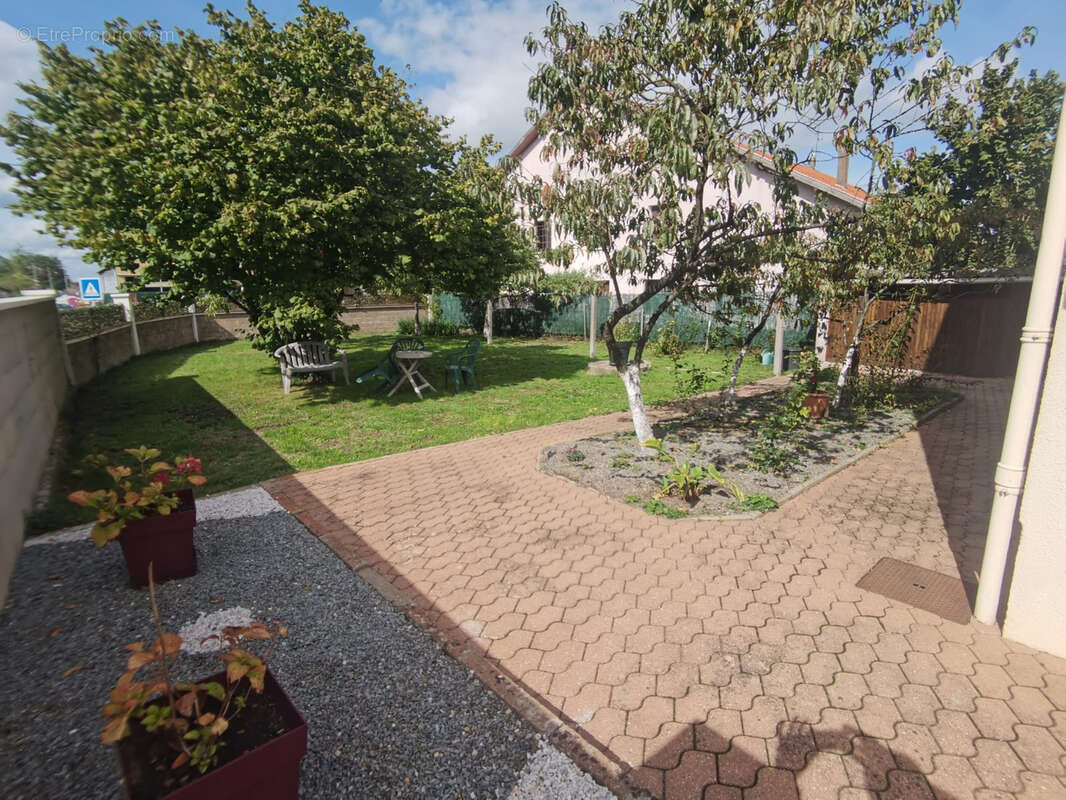 Maison à ROUMAZIERES-LOUBERT