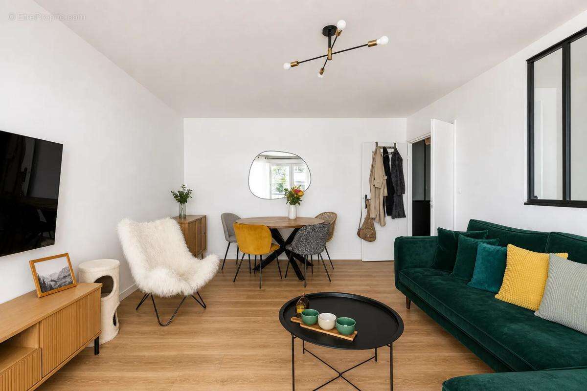 Appartement T3 refait à neuf à Clichy, loué - photo 3