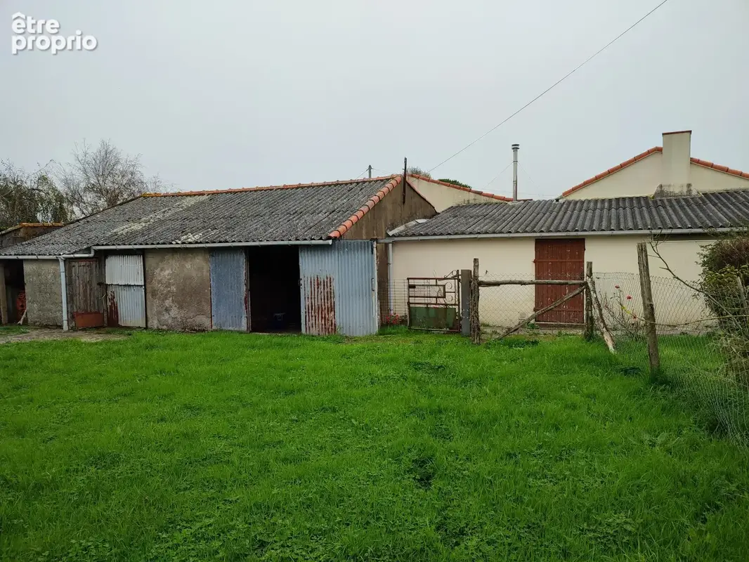 Corps de ferme avec dépendances à vendre à La Plaine-Sur-Mer avec l'agence De Belligny Immobilier - photo 5