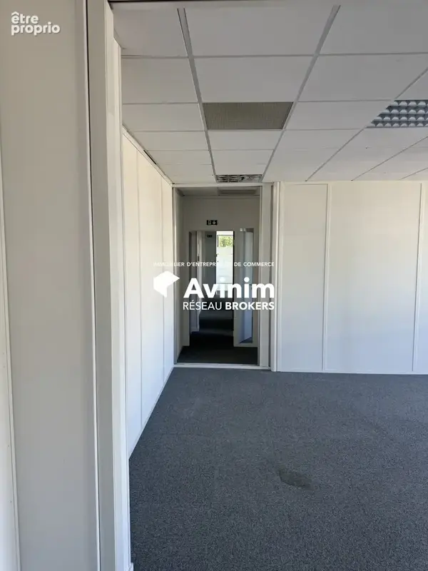 Commerce 434 m² à vendre à Limonest (69760) - photo 7