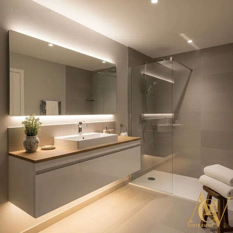 Bord de mer Villa sur le toit 4 Pièces Golfe Juan 2 - Appartement à VALLAURIS