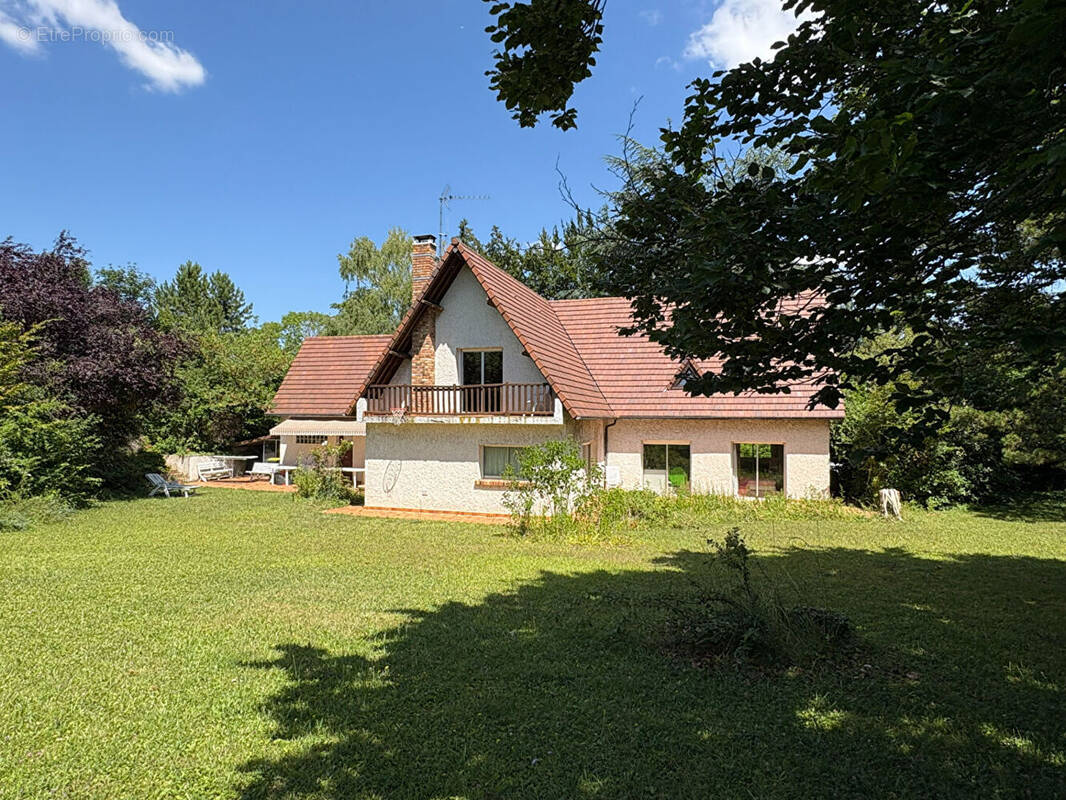 Maison à MAREIL-SUR-MAULDRE