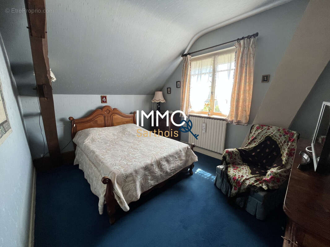 Maison à LA CHARTRE-SUR-LE-LOIR