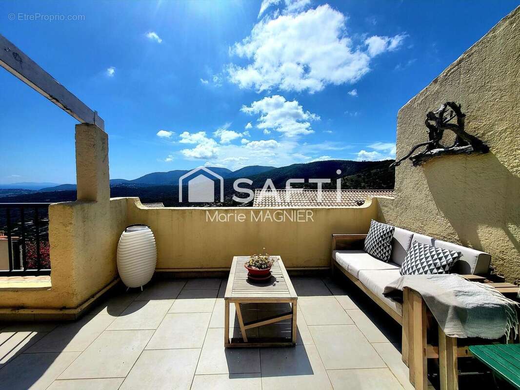 Photo 2 - Appartement à LA CROIX-VALMER