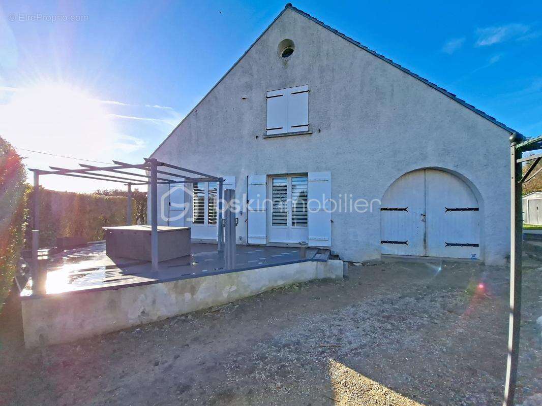 Maison à DONNEMARIE-DONTILLY