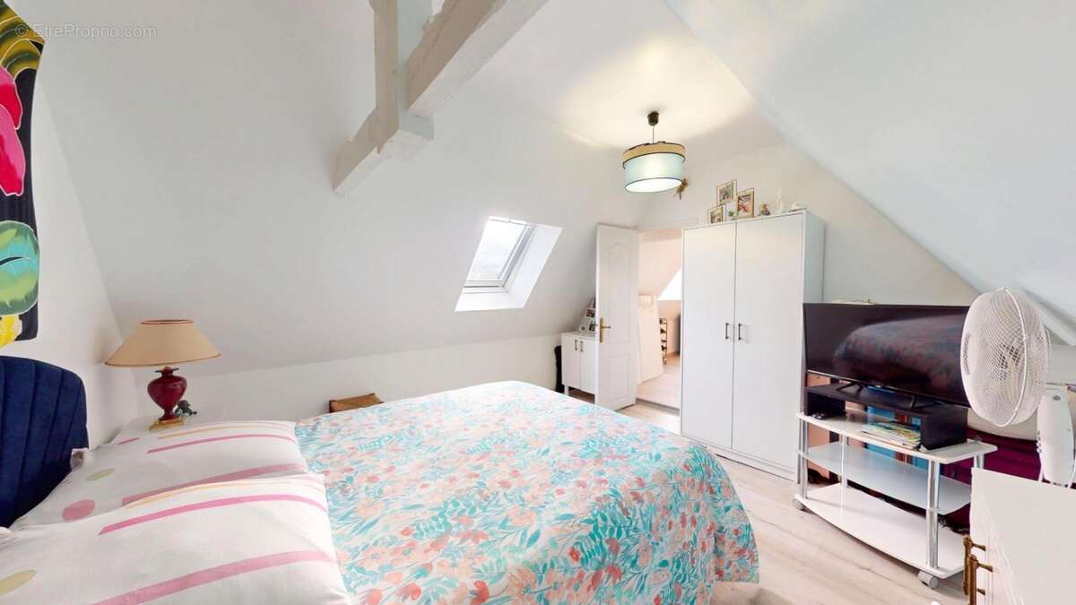 Ferme sur 30 ha avec longere et dependance - photo 14