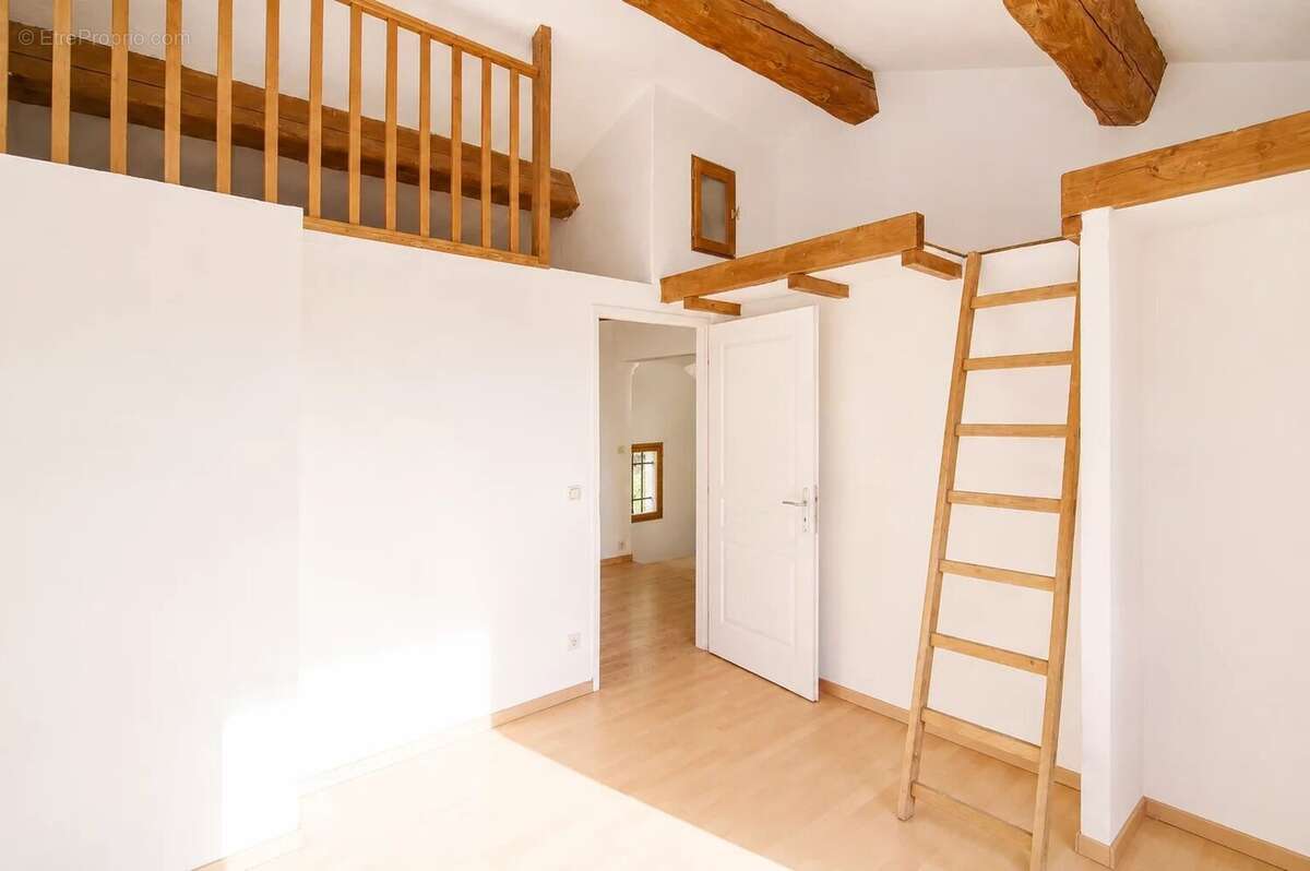 Maison à SAINT-MARTIN-DU-VAR