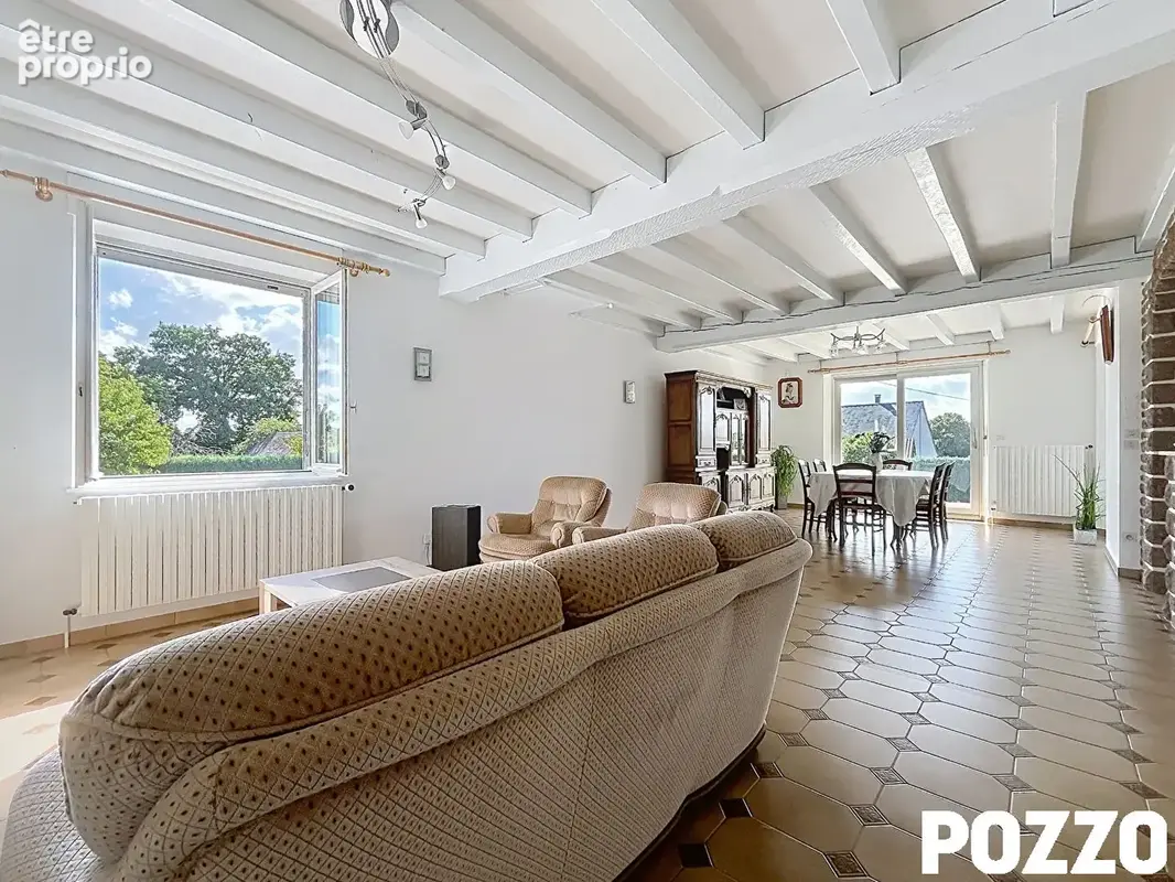 A Vendre - Grandparigny - Maison 6 pièce(s) 142 m² - VIE DE PLAIN-PIED - QUALITE DE CONSTRUCTION - photo 6