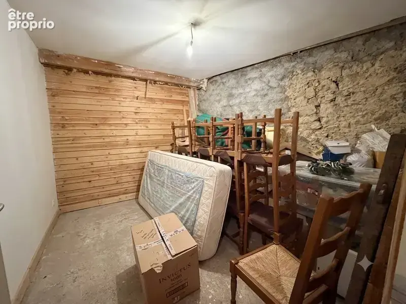  Maison à vendre à Manglieu – 162 m² habitables avec granges, 5 chambres, terrain et vue dégagée sur la nature - photo 12
