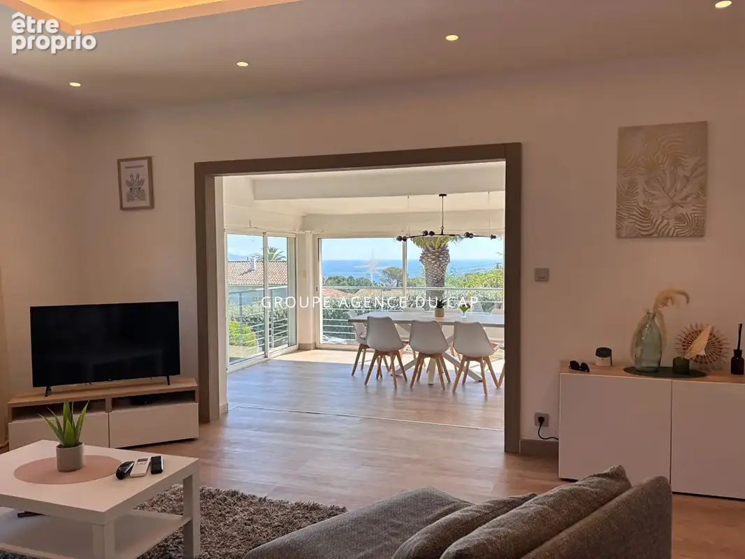 À vendre villa  6 pieces avec vue mer, piscine et parking, a pied des plages  aux issambres - photo 2