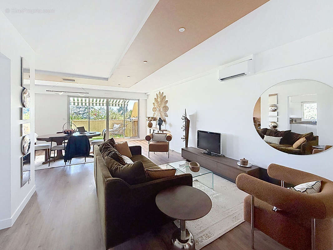 Appartement à VILLENEUVE-LES-AVIGNON