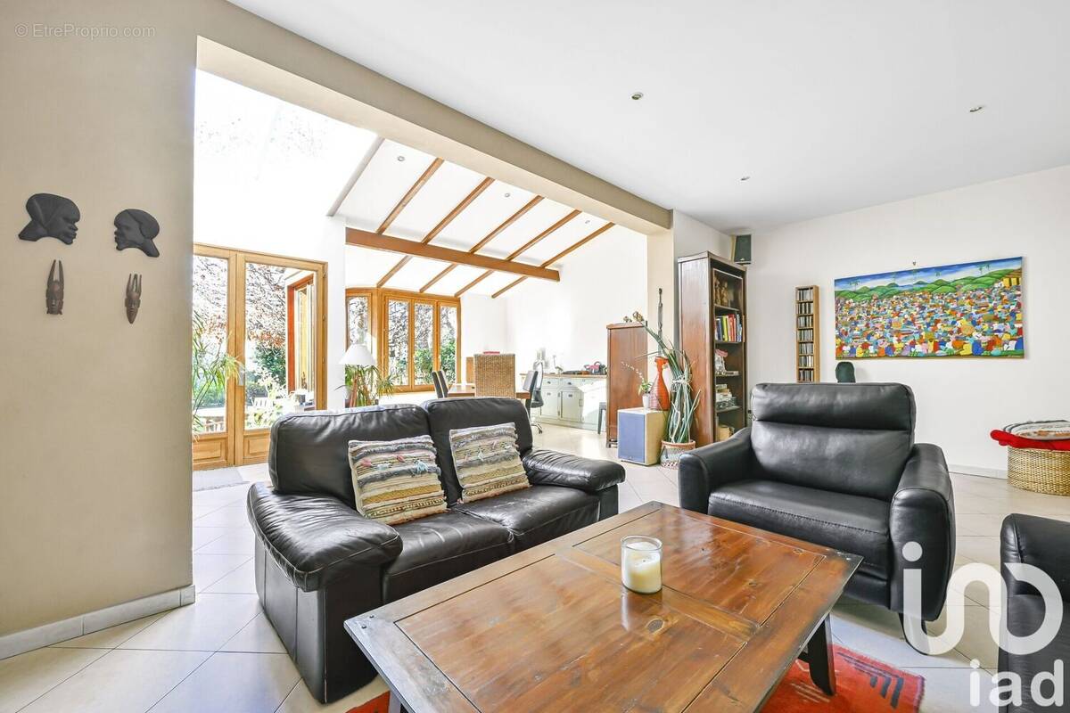 Photo 1 - Maison à NOISY-LE-SEC