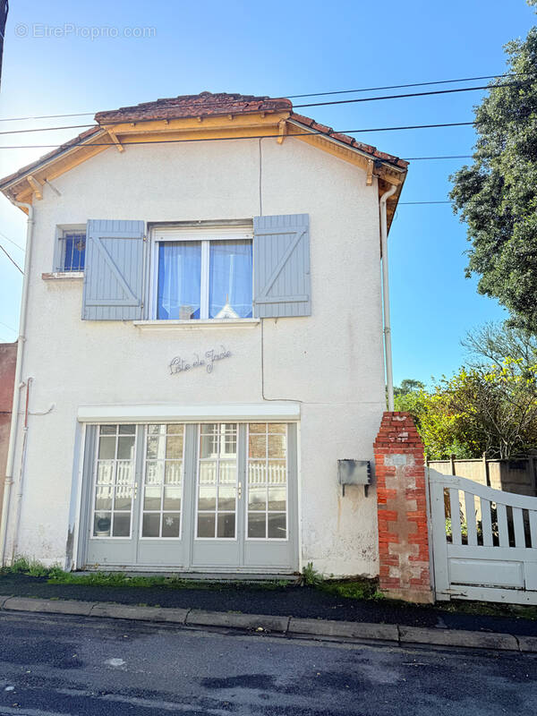 Maison à SAINT-MICHEL-CHEF-CHEF