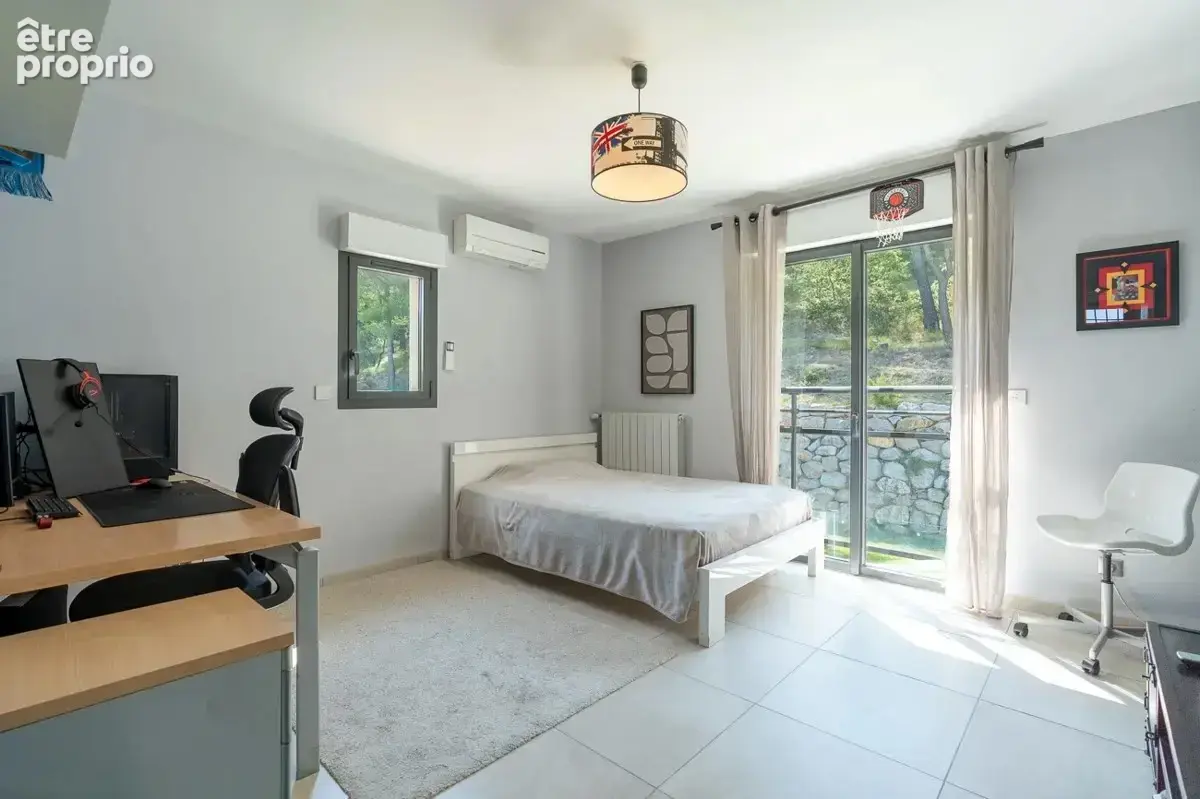 Référence : 7185-SLE - Maison contemporaine de 250 m2 au calme absolu - photo 9